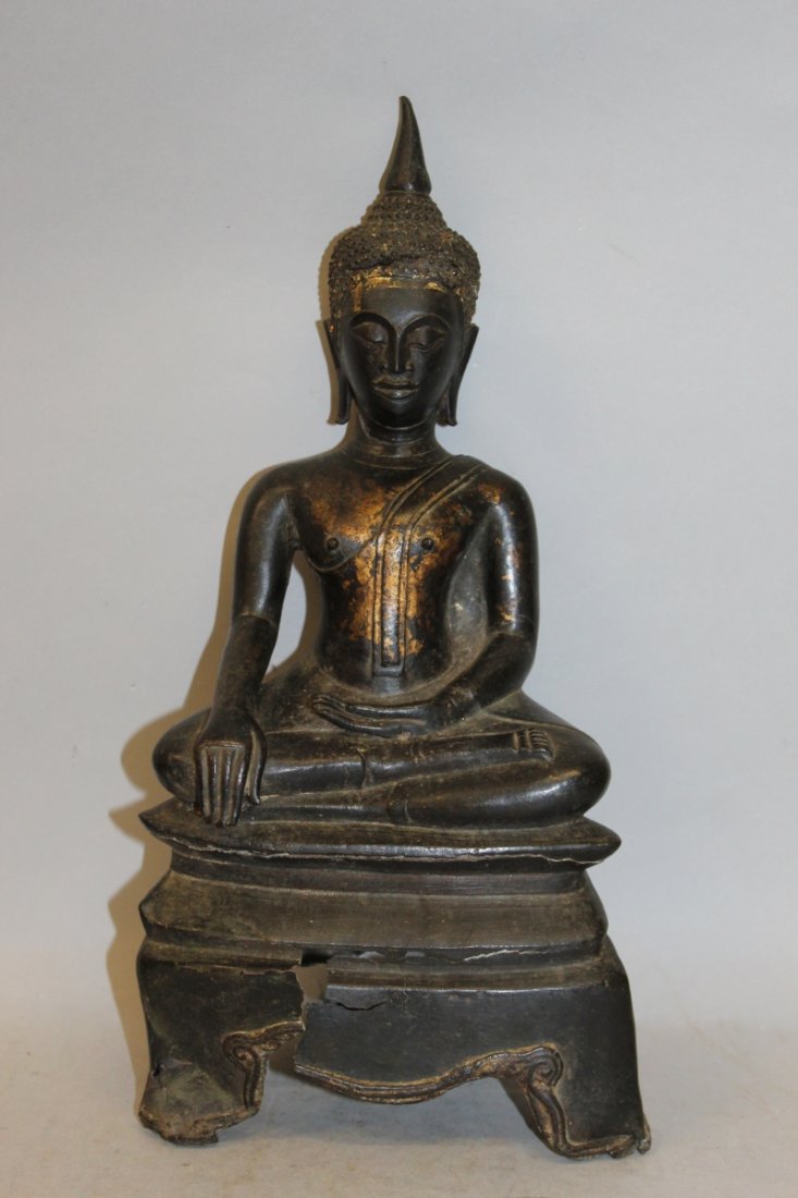 AN 18TH/19TH CENTURY THAI GILT BRONZE BUDDHA, seated in (1 of 3)