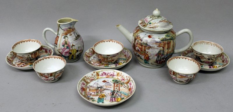 AN 18TH CENTURY CHINESE QIANLONG PERIOD FAMILLE ROSE (1 of 10)