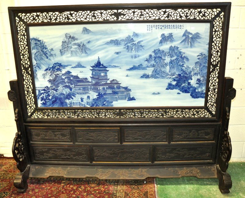 A VERY LARGE CHINESE BLUE & WHITE PORCELAIN AND (1 of 5)