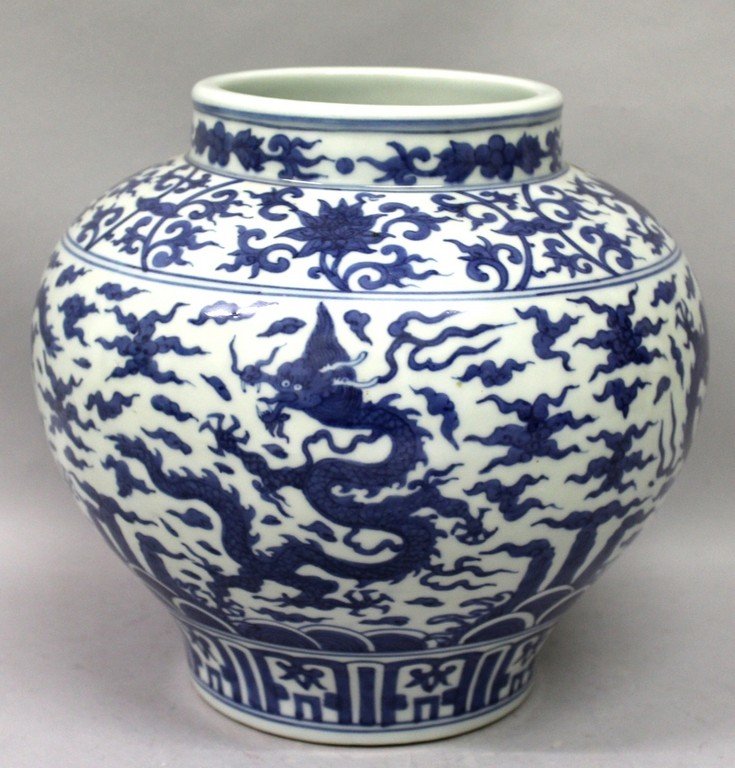 A CHINESE BLUE & WHITE MING STYLE PORCELAIN DRAGON JAR, (1 of 6)