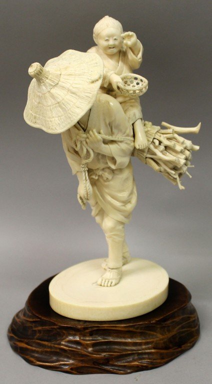 A FINE QUALITY SIGNED JAPANESE MEIJI PERIOD IVORY (1 of 10)