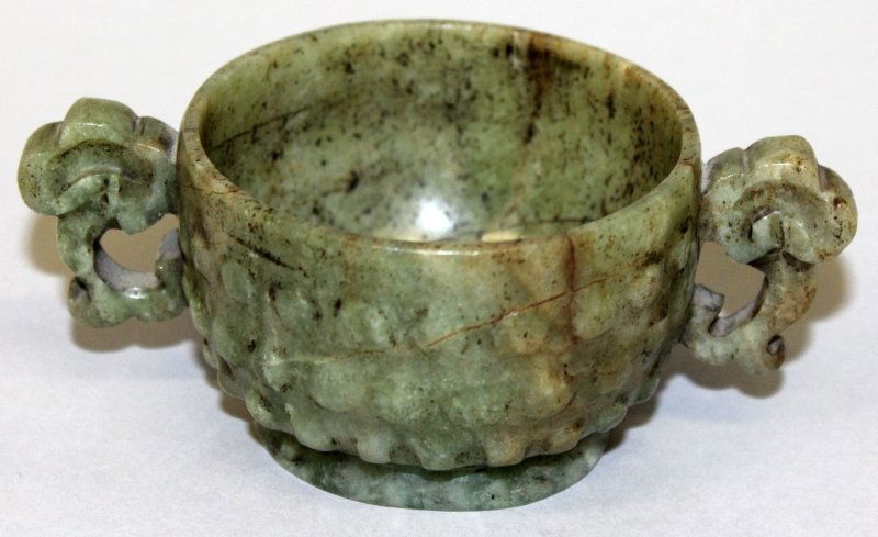 A GOOD 17TH CENTURY CHINESE LATE MING JADE LIBATION (1 of 6)