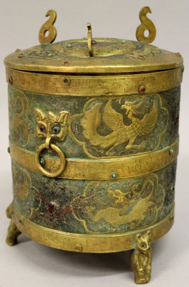 A CHINESE GILT BRONZE BOX & COVER, of circular section (1 of 8)