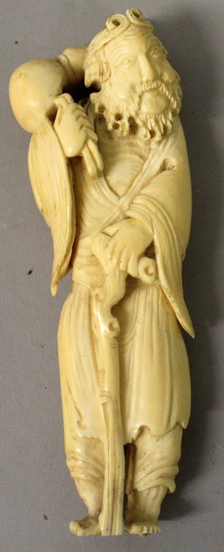 A GOOD QUALITY 19TH CENTURY CHINESE IVORY FIGURE OF LI (1 of 6)