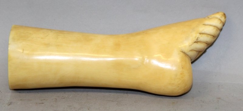 A GOOD & UNUSUAL 19TH CENTURY CHINESE IVORY CARVING OF (1 of 6)