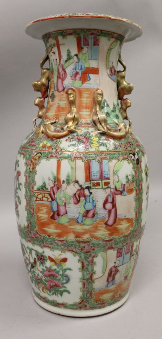 A LARGE 19TH CENTURY CHINESE CANTON PORCELAIN VASE, (1 of 4)