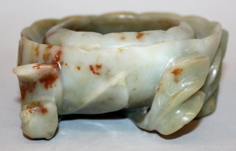 A 19TH/20TH CENTURY CHINESE GREEN JADEITE BRUSHWASHER, (1 of 3)