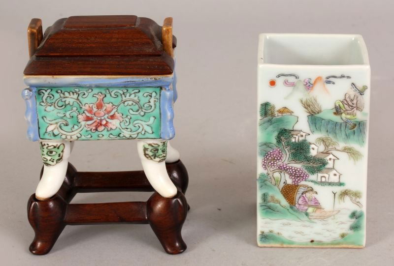A SMALL CHINESE FAMILLE ROSE PORCELAIN SQUARE SECTION (1 of 10)