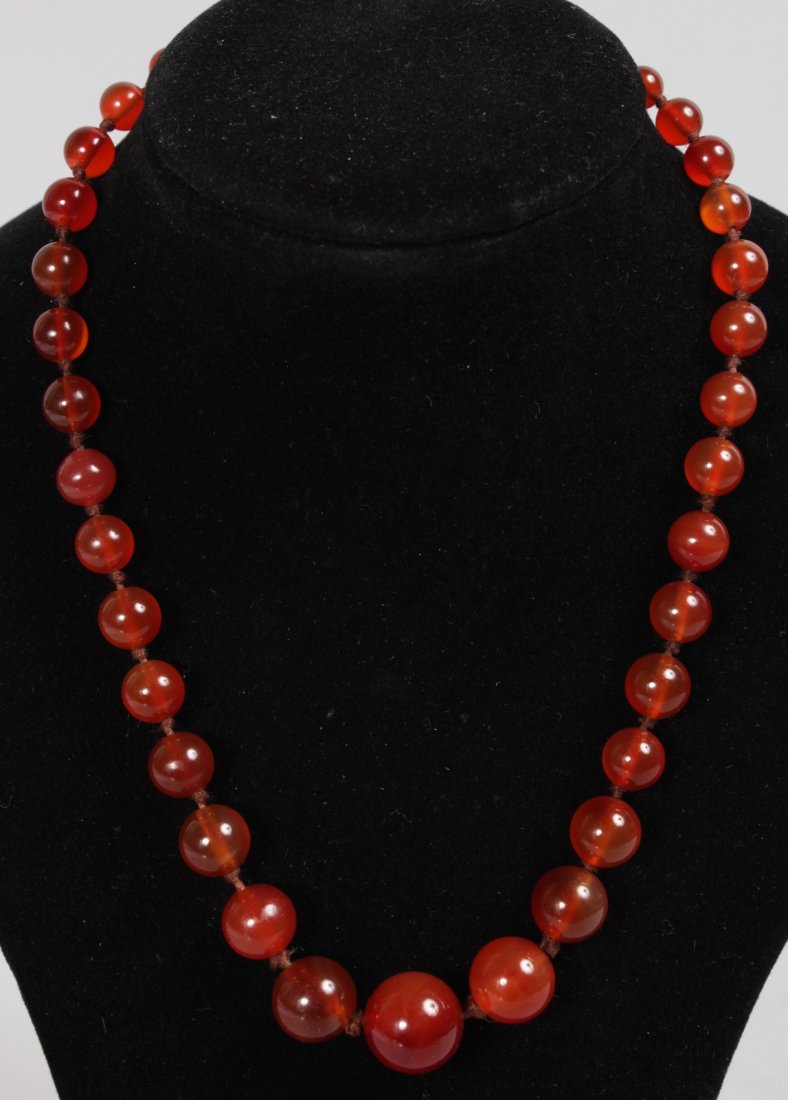 A CARNELIAN NECKLACE.: A CARNELIAN NECKLACE.