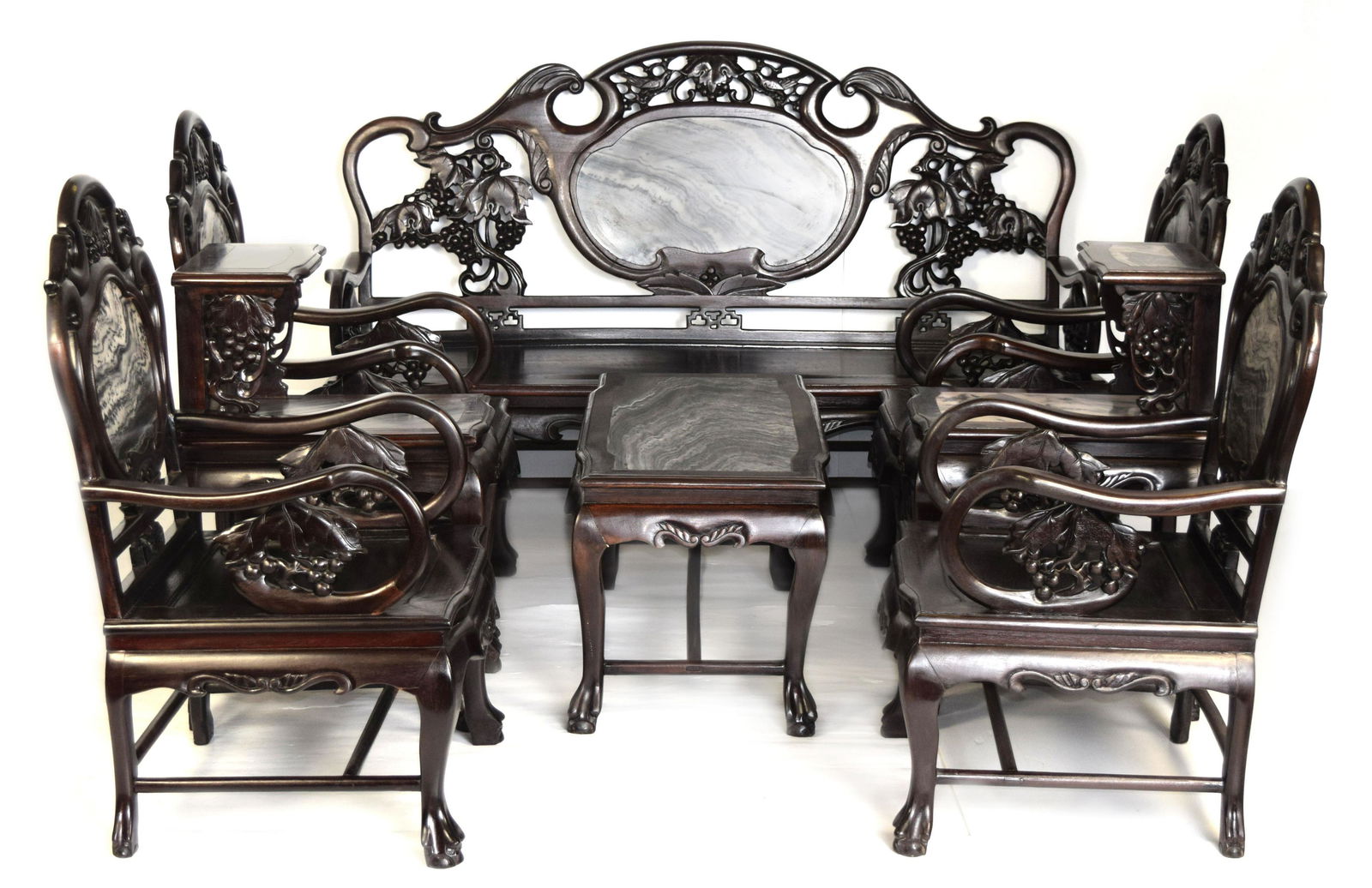 [Chinese] A Set of Hardwood Living Room Set with Grape (1 of 19)