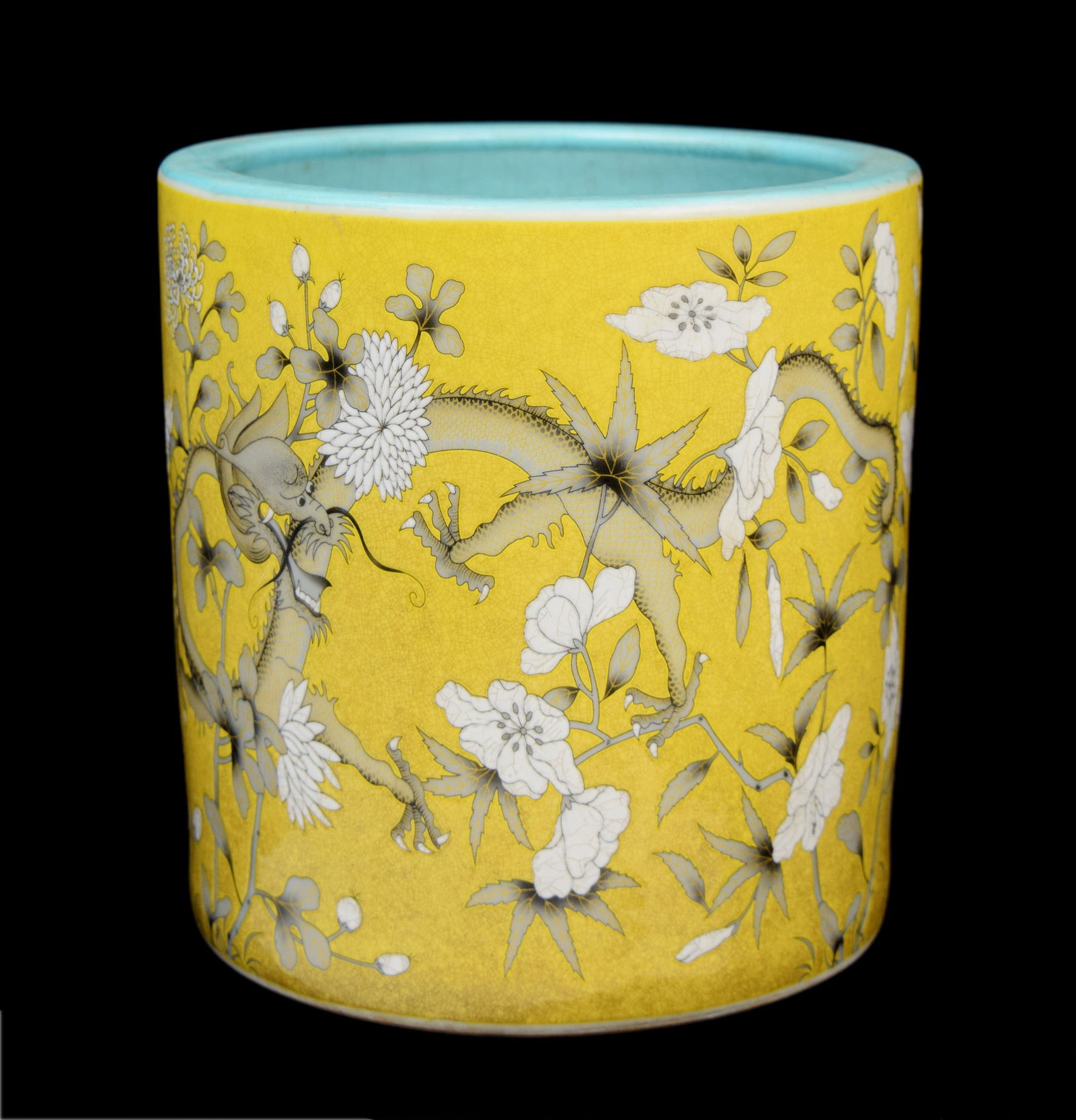 [Chinese] A Yellow Ground Famille Rose Paint Brush Pot with Dragon and Flower Pattern (1 of 8)