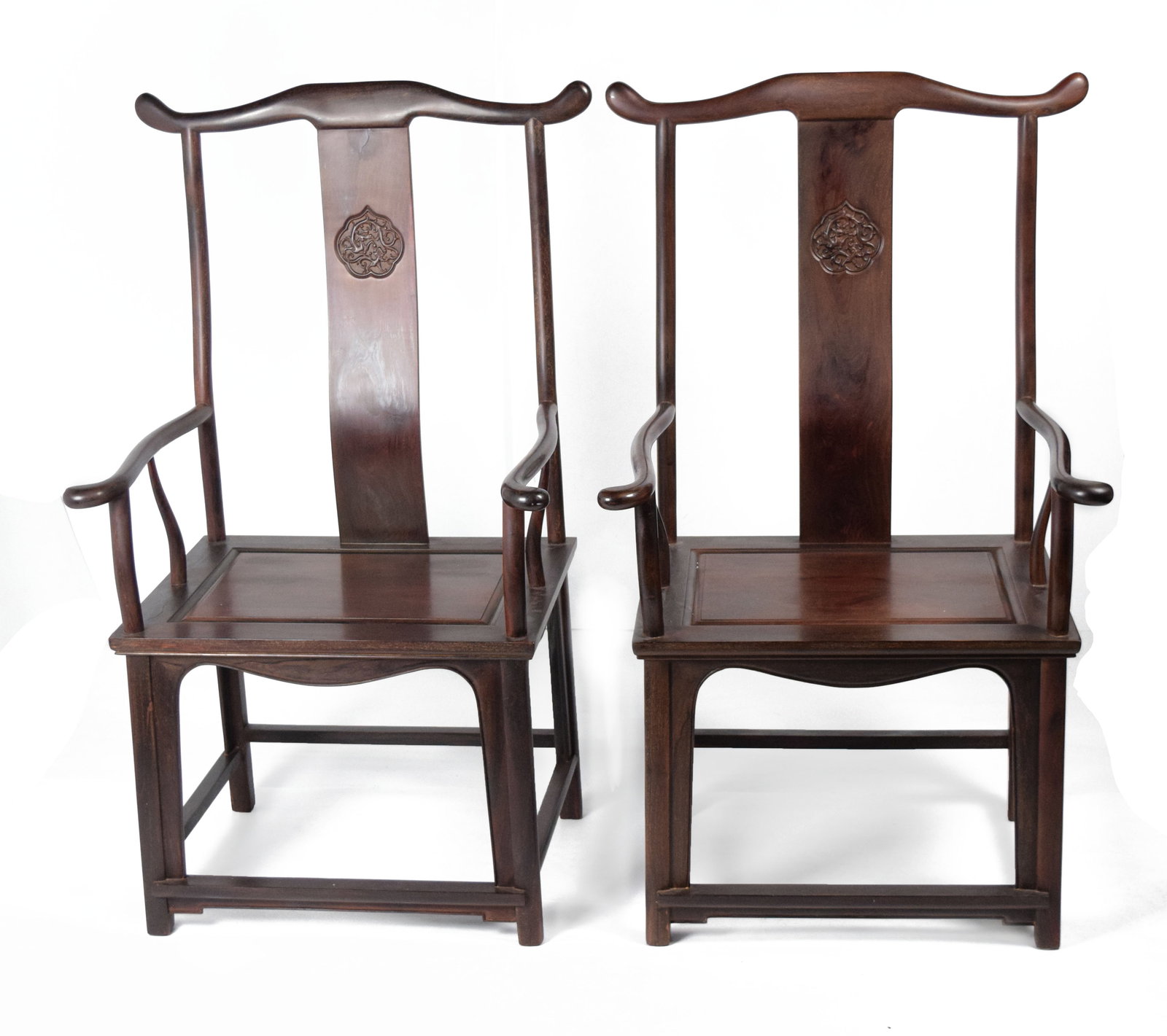 [Chinese] A Pair of Old Hardwood Ming Style Armchairs (1 of 10)