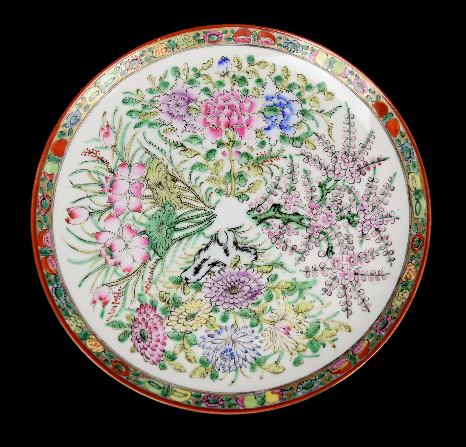 [Chinese] A 60-70s Hong Kong Hand Painted Famille Rose Porcelain Plate Fully Decorated with Flower (1 of 6)