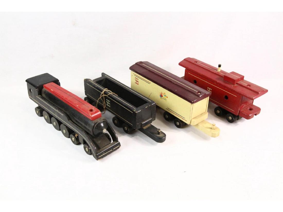 Seaver Wooden Toy Train (1 of 3)