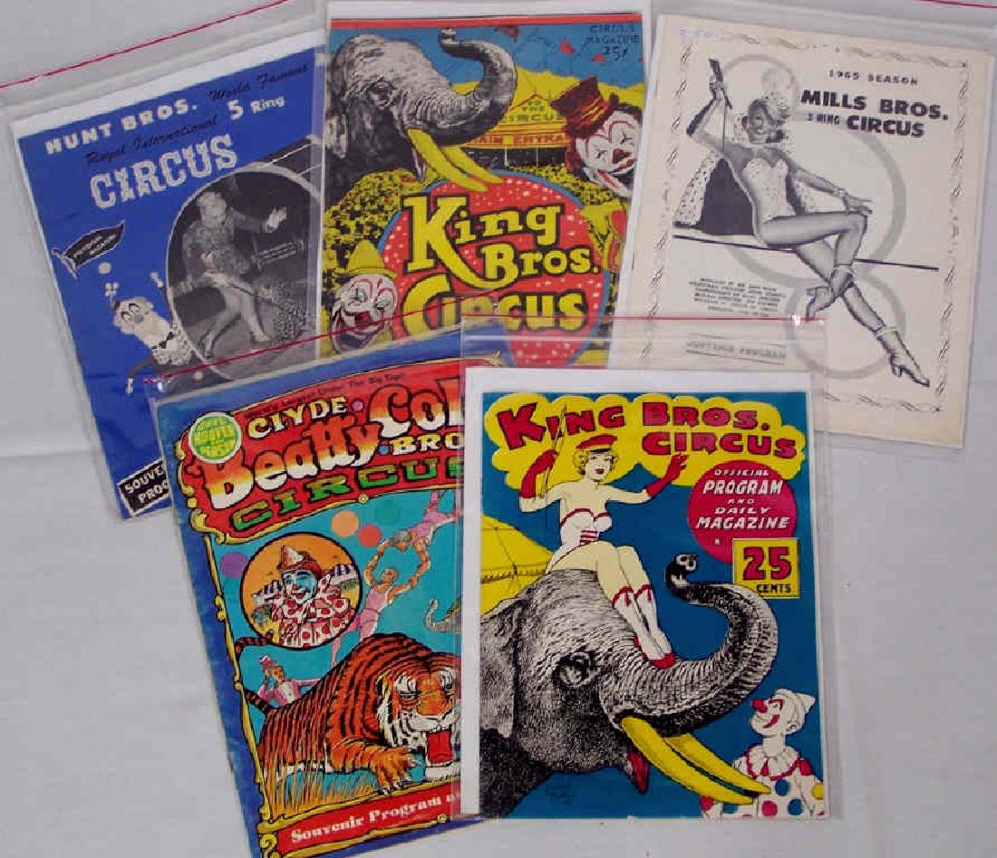 5 Circus Programs Magazines Brochures Guides (1 of 1)