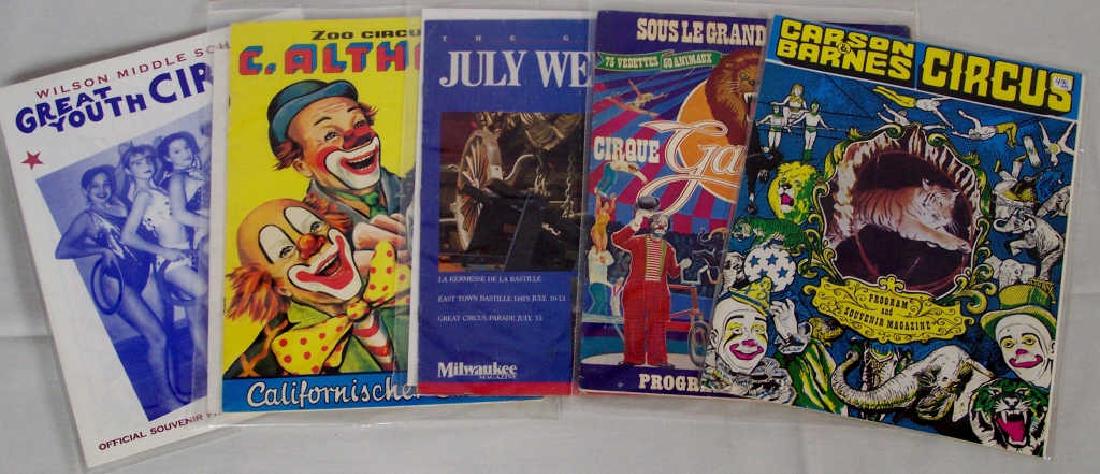 5 Circus Programs Magazines Brochures Guides (1 of 1)