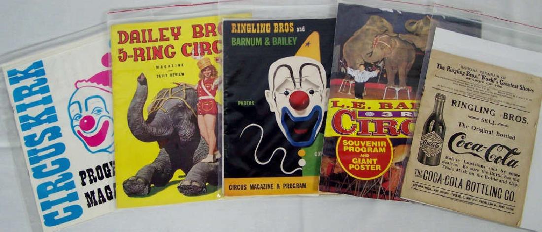 5 Circus Programs Magazines Brochures Guides (1 of 1)