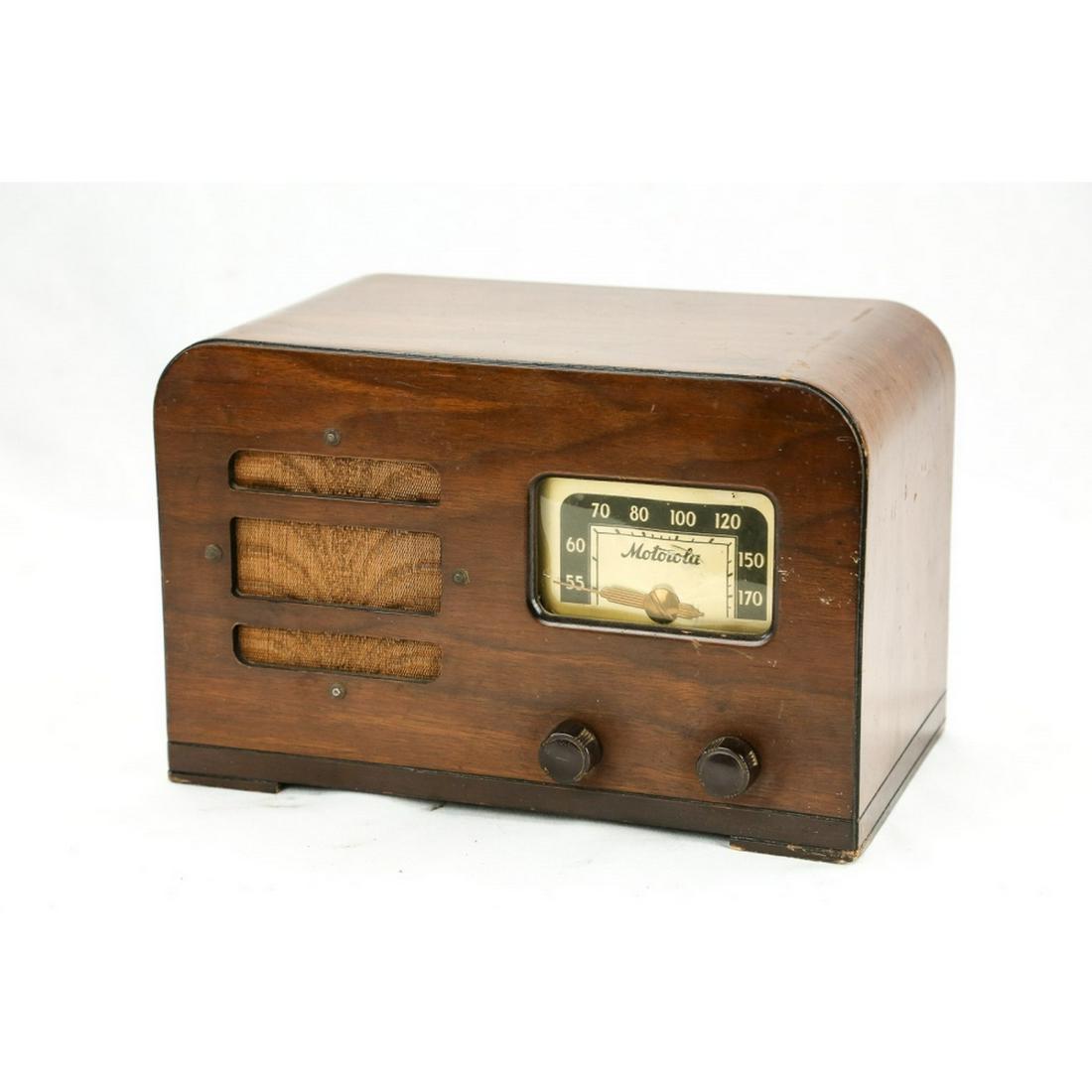 Motorola Wood Radio Model 49BT1 (1 of 6)