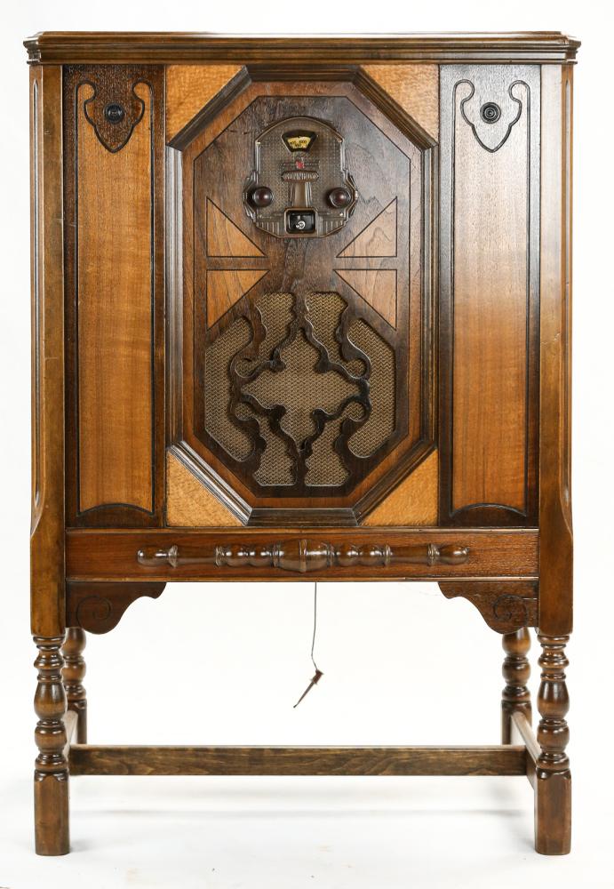 Kennedy Floor Model Radio (1 of 8)