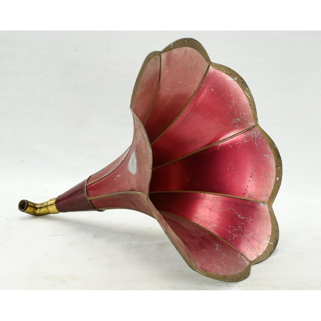 Columbia Style Disc Phonograph Horn (1 of 4)