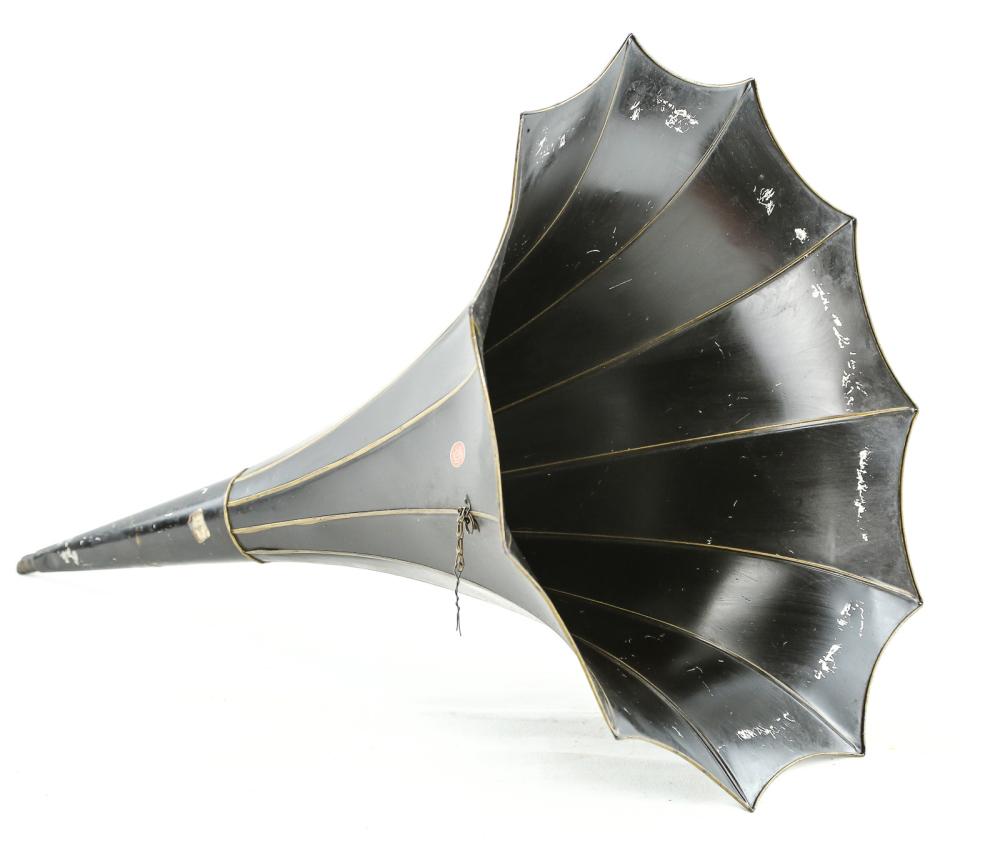 TTC Cylinder Phonograph Horn (1 of 5)