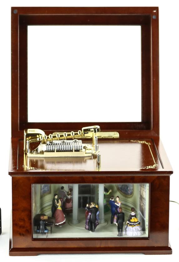 Crosley Musik Wurks Ballroom Dancers Music Box (1 of 11)