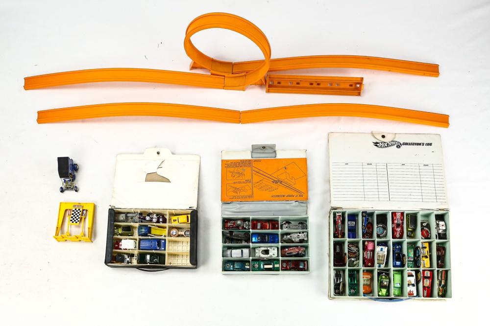 Vintage Hot Wheels Cases and Car Lot (1 of 10)