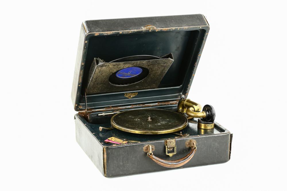 Victor Victrola Orthophonic Suitcase Portable Phon (1 of 15)