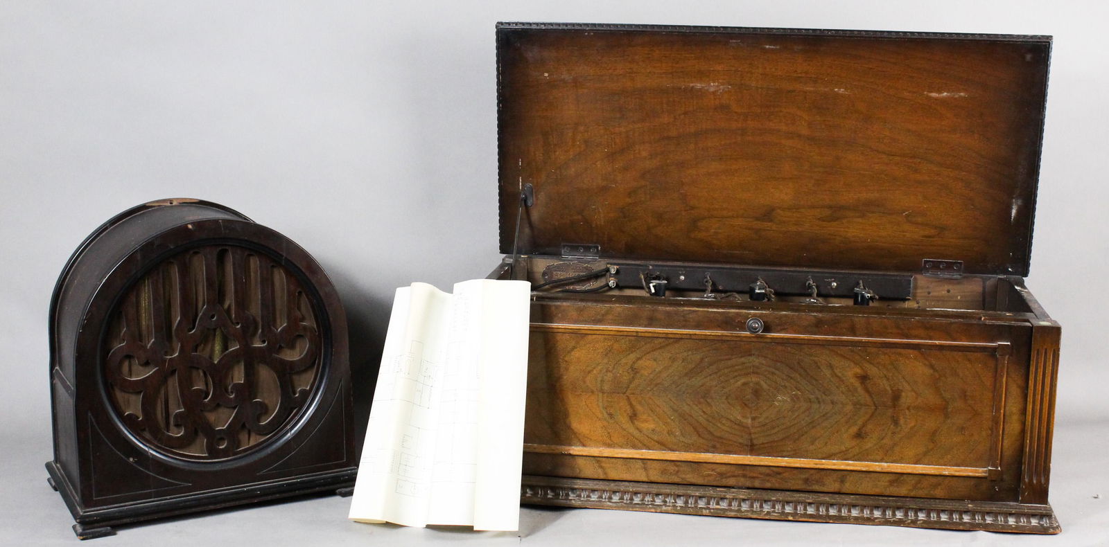 Sparton Model 110 Radio w/ Amplion Speaker (1 of 14)