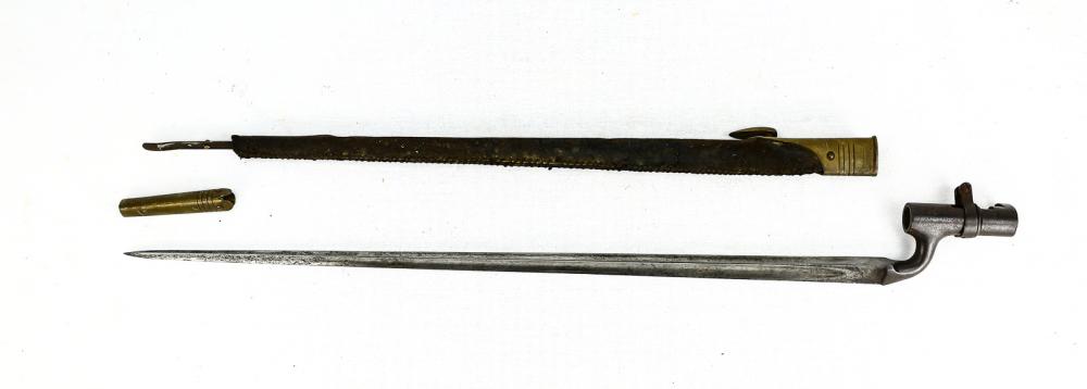 British 1895 Bayonet: Overall showing light use and age, scabbard leather in very rough condition with breaks in the leather. Blade measures 22".