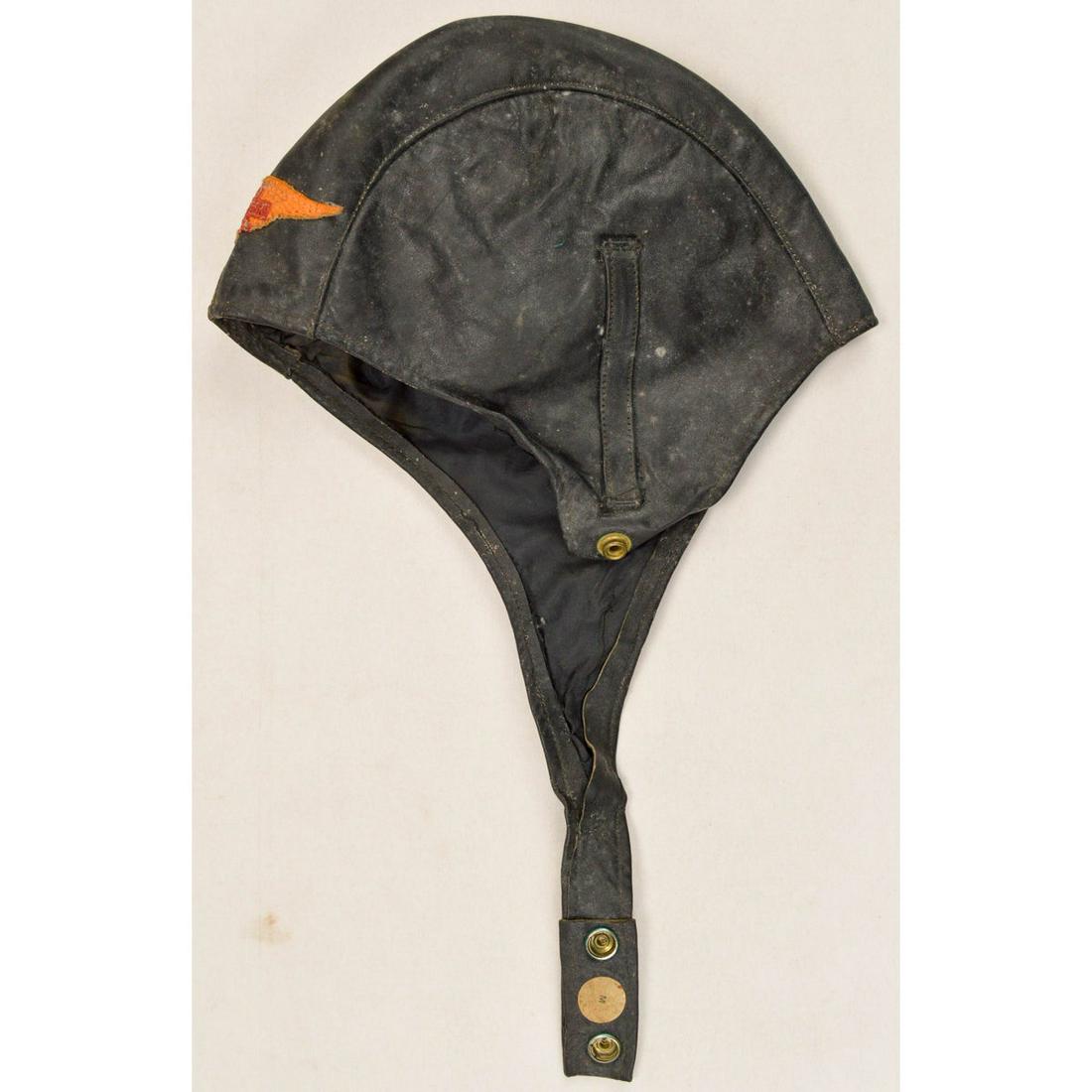 Antique Harley Davidson Leather Motorcycle Helmet: Antique Harley Davidson Leather Motorcycle Helmet, Small size, antique, Harley Davidson motorcycle helmet, soft leather, has snaps intact, these were the helmets that were worn before the hard helmets