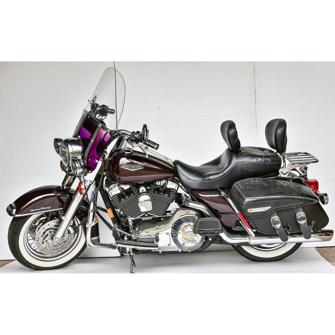 Harley Davidson Road King With Extras Motorcycle: Harley Davidson Road King With Extras Motorcycle, A beautiful 2005 Harley Davidson Road King with leather bags, windshield with bag, rear luggage rack, front crash bar with foot pegs, tires are in fai