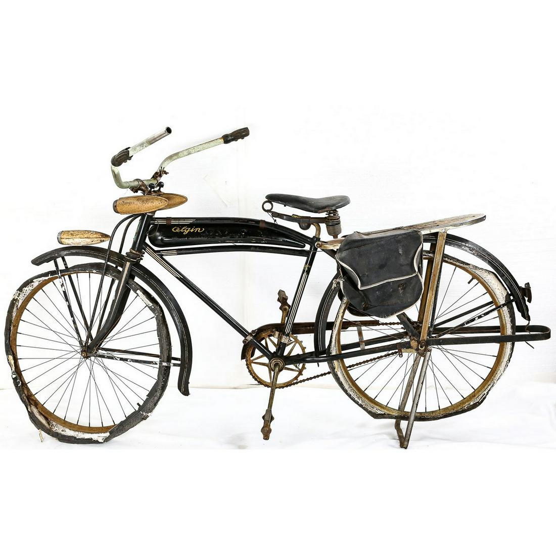 Elgin Boys Bicycle: Elgin Boys Bicycle, From approximately the 30s to 40s, original paint, original 3 headlights, saddlebag, as found bike that would be nice to enhance to keep original paint, needs new tires.