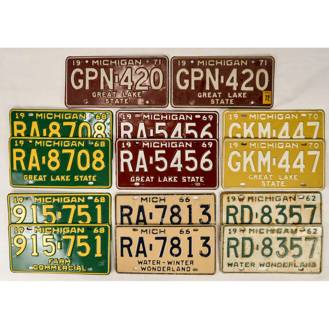 Lot of 7 Matching Sets Michigan License Plates: Lot of 7 Matching Sets Michigan License Plates, Includes 1962, 1966 1968 farm commercial, and 1968, 1969, 1970 and 1971 regular plates, 14 plates total.