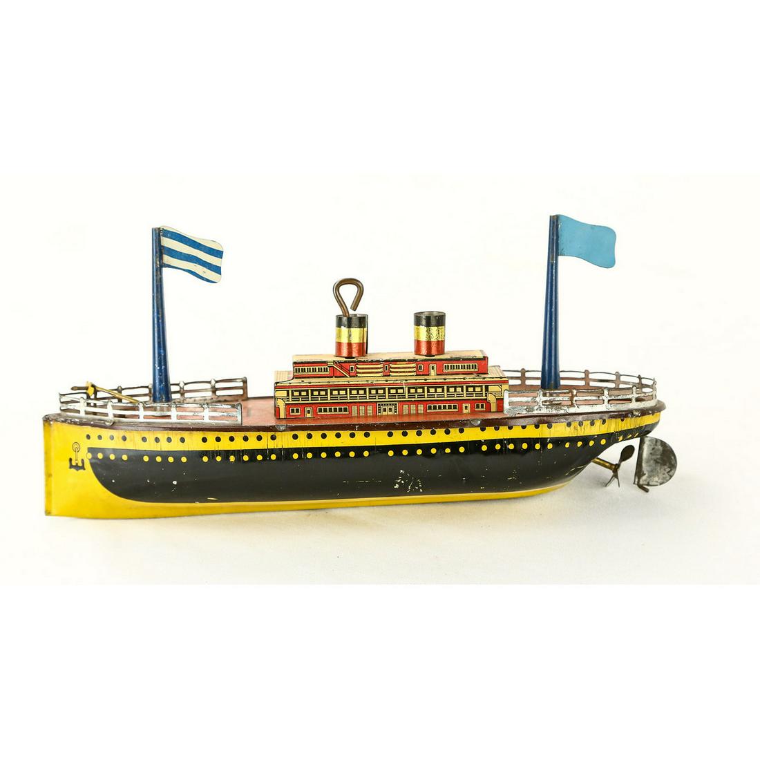 1920's Wind Up Toy Boat: Mechanism does work. Manufacturer / country unknown. Measures 10.5" x 5.5" x 3.5".