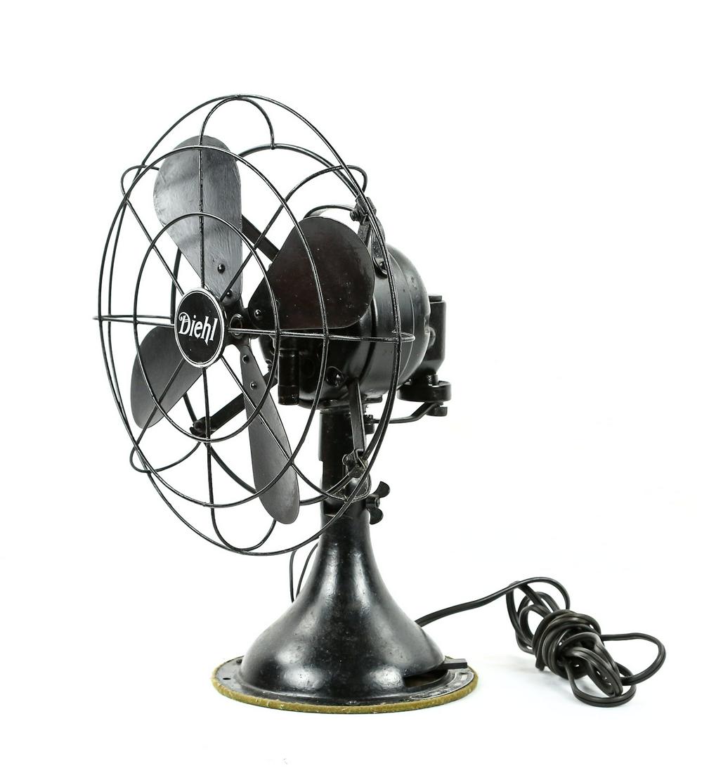 Vintage Diehl Electric Fan: Made by the Diehl Mfg. Co. of Elizabethport New Jersey. Diehl was a division of Singer Sewing Machine Co. In overall good condition. Has been repainted. 4 steel blades. 3 speed, runs quiet and oscilla