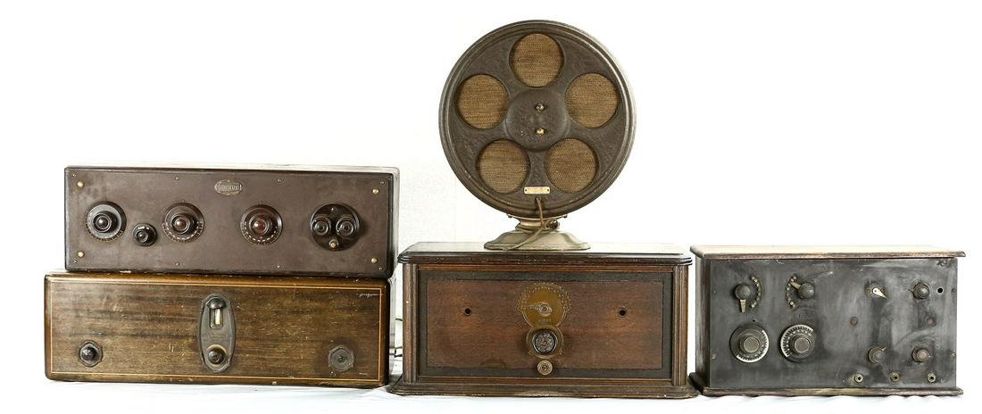 Lot of Vintage Radio Receivers and Parts: Lot of Vintage Radio Receivers and Parts. Includes Atwater Kent Battery radio model 20, no tubes, in fair condition. Atwater Kent Type E radio speaker in fair condition. RCA Radiola 18 with dial hood,