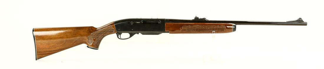 Remington Woodsmaster 742 .308 Win Rifle: Semi auto model 742 in .308 Win in overall excellent condition. 21.75" barrel. SN B7197408.