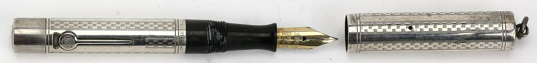 Waterman 45½ V Sterling Ring Top FP (1 of 8)