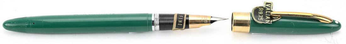 Sheaffer Snorkel Valiant Pastel Green FP (1 of 9)