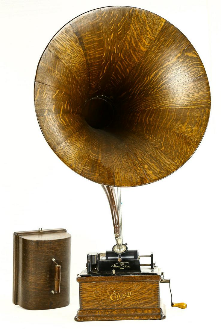 Edison Fireside w/Oak Cygnet Horn (1 of 20)