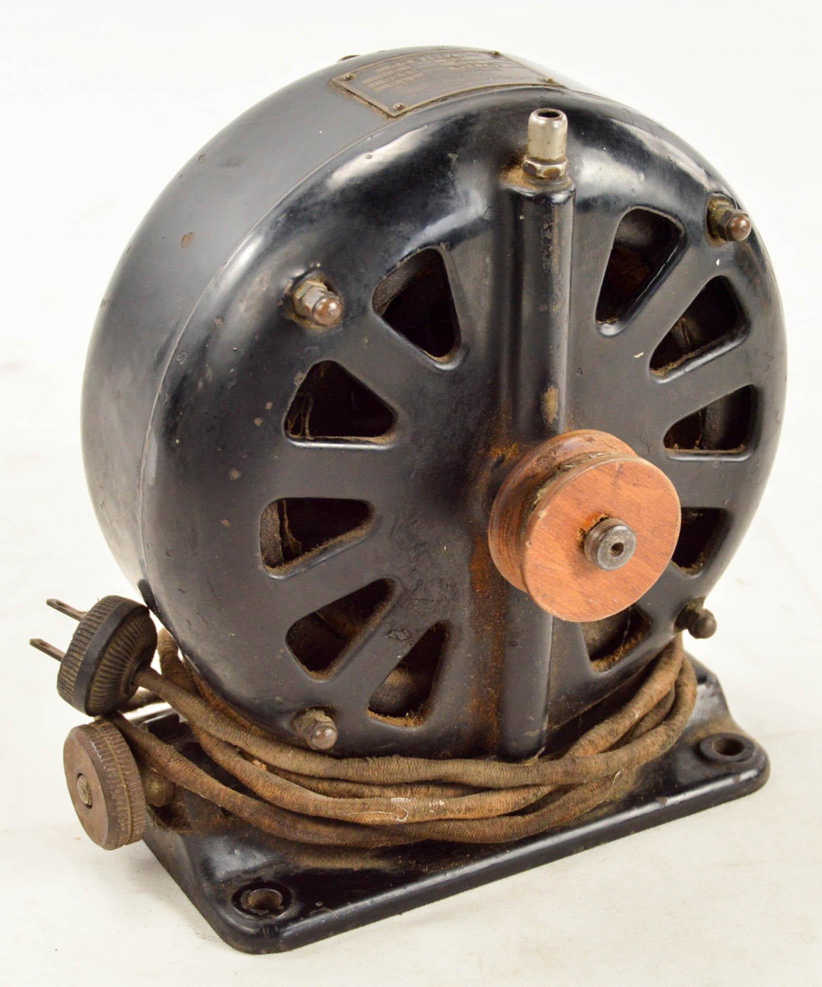 JP Seeburg Piano Emerson Motor (Nickelodeon) (1 of 6)