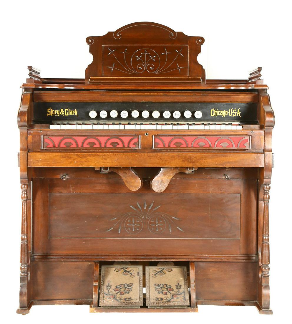 Story& Clark Reed Organ (1 of 19)
