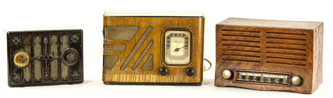 Lot of 3 Table Radios (1 of 7)