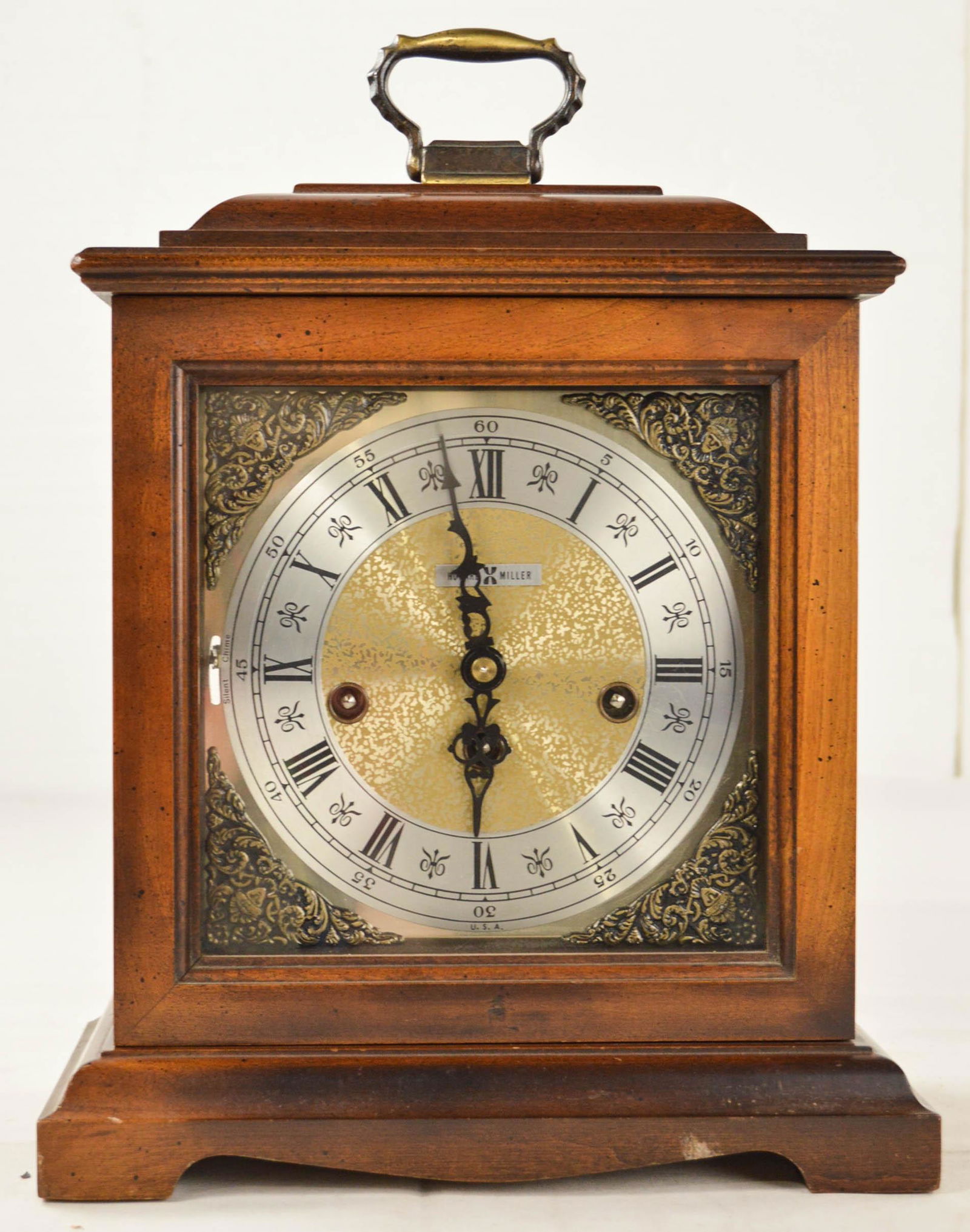 Howard Miller Bracket Style Clock (1 of 7)