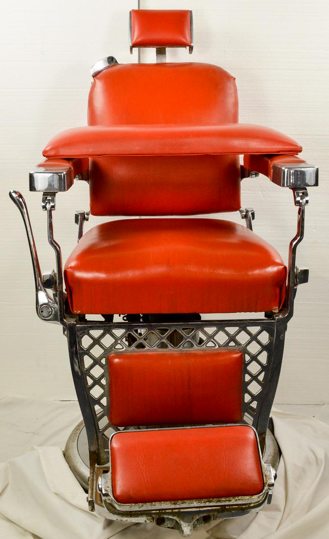 Emil Paidar Barber Chair (1 of 16)