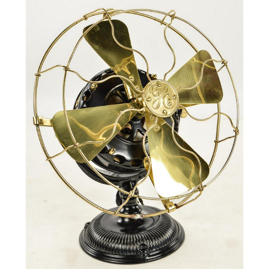 Antique GE Pancake Electric Table Top Fan (1 of 12)