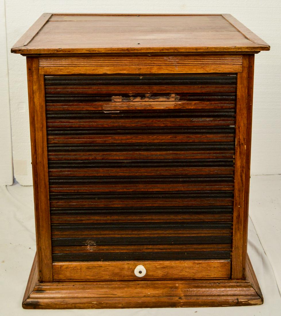 Wood and Glass Bakery Case (1 of 11)