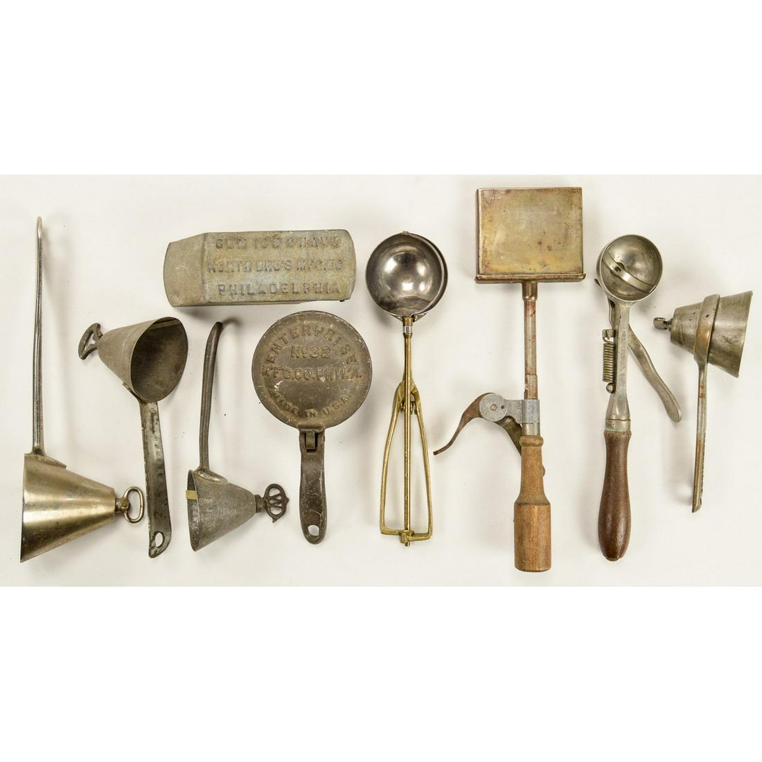 9 Vintage Ice Cream Dishers & Shavers (1 of 20)