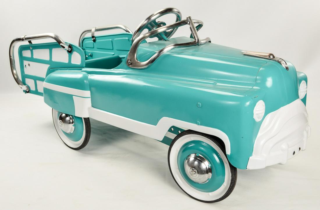 Vintage Murray Pedal Car (1 of 9)
